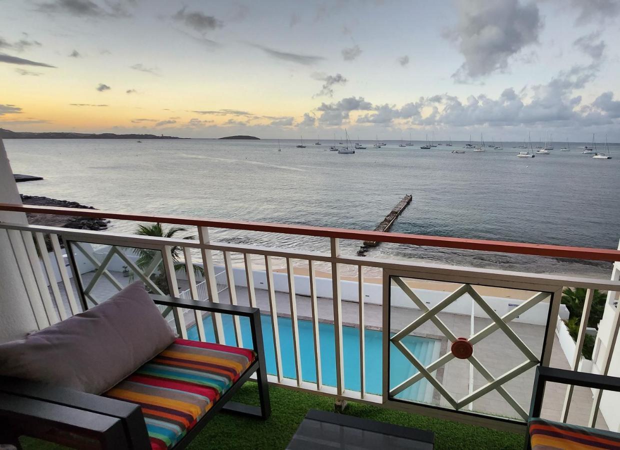 Beau Duplex Vue Mer Avec Piscine Et Acces Plage Marigot  Exteriör bild
