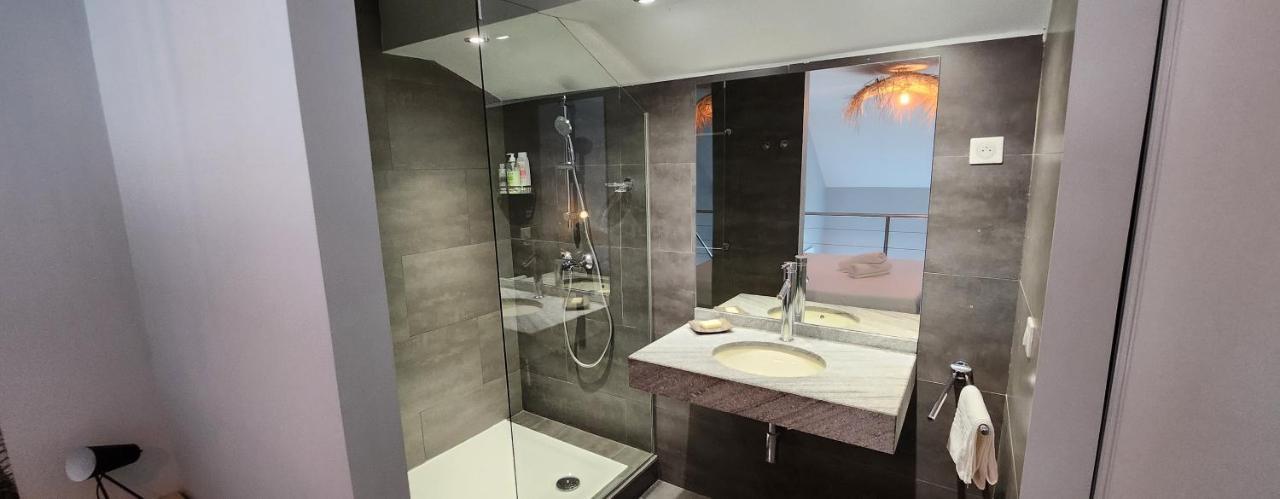 Beau Duplex Vue Mer Avec Piscine Et Acces Plage Marigot  Exteriör bild
